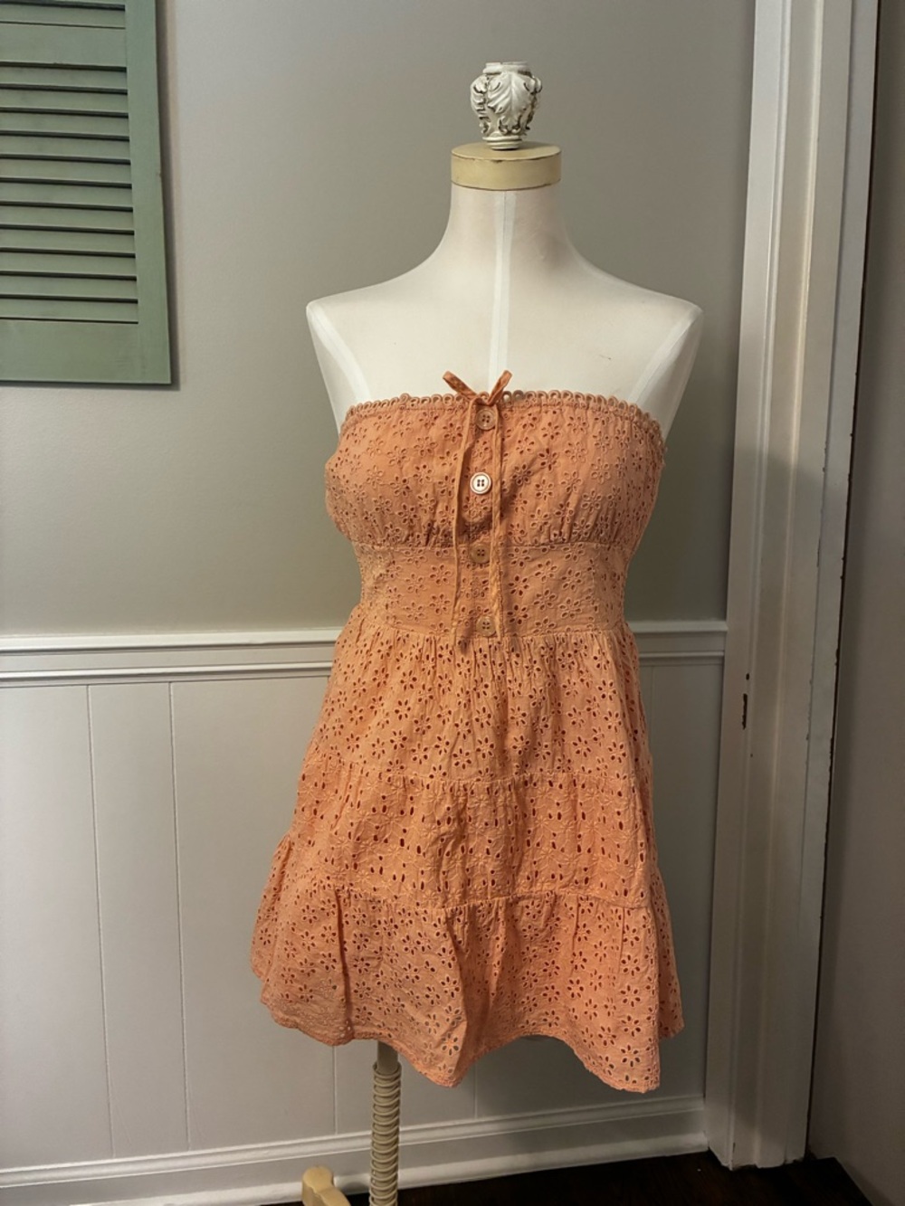 Forever 21 Peach Strapless Eyelet Mini Dress